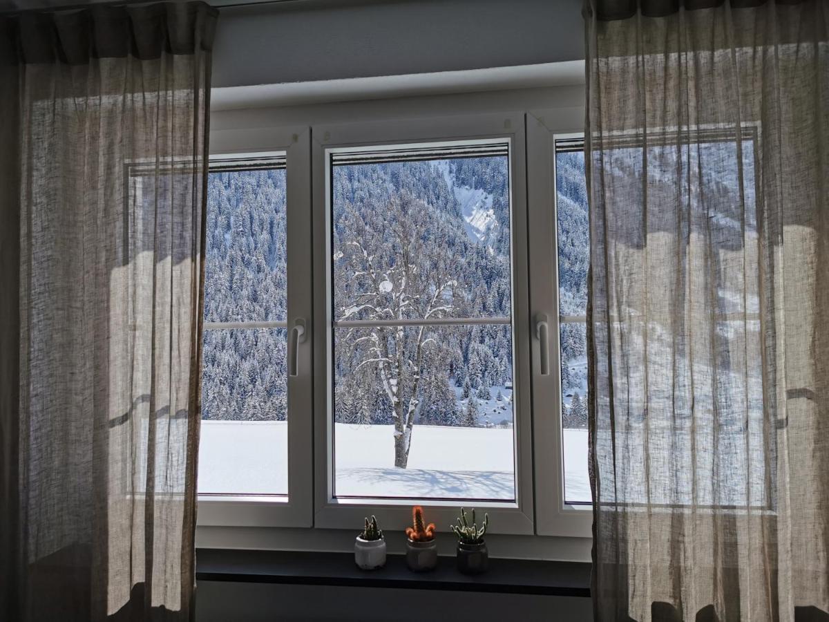 Tgesa Dutg Grond Apartman Sedrun Kültér fotó